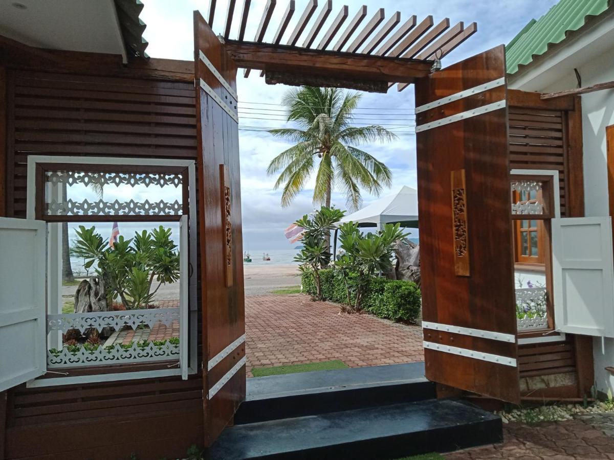 The Beach Boutique Resort Ban Pak Nam Pran Εξωτερικό φωτογραφία