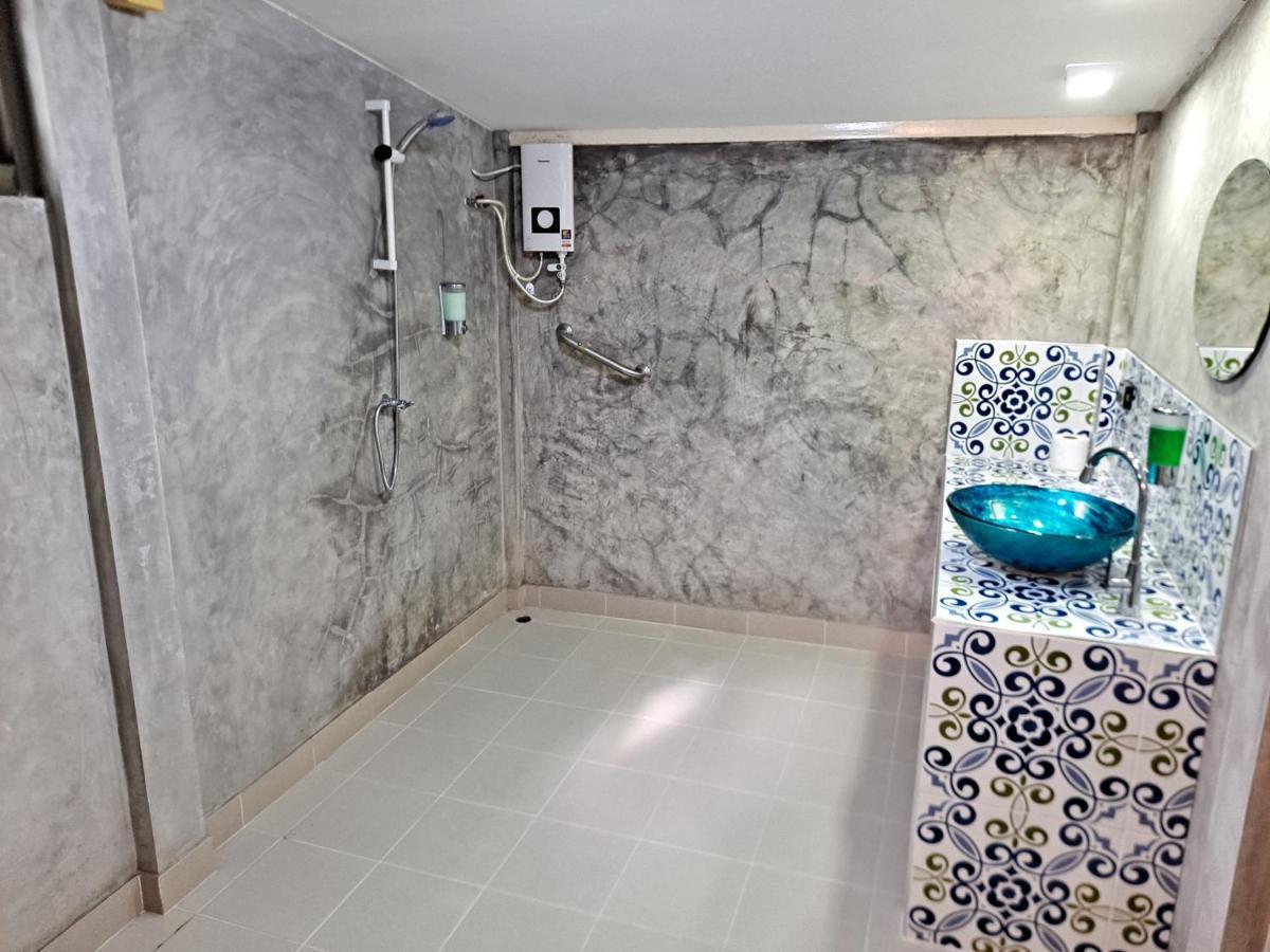 The Beach Boutique Resort Ban Pak Nam Pran Εξωτερικό φωτογραφία